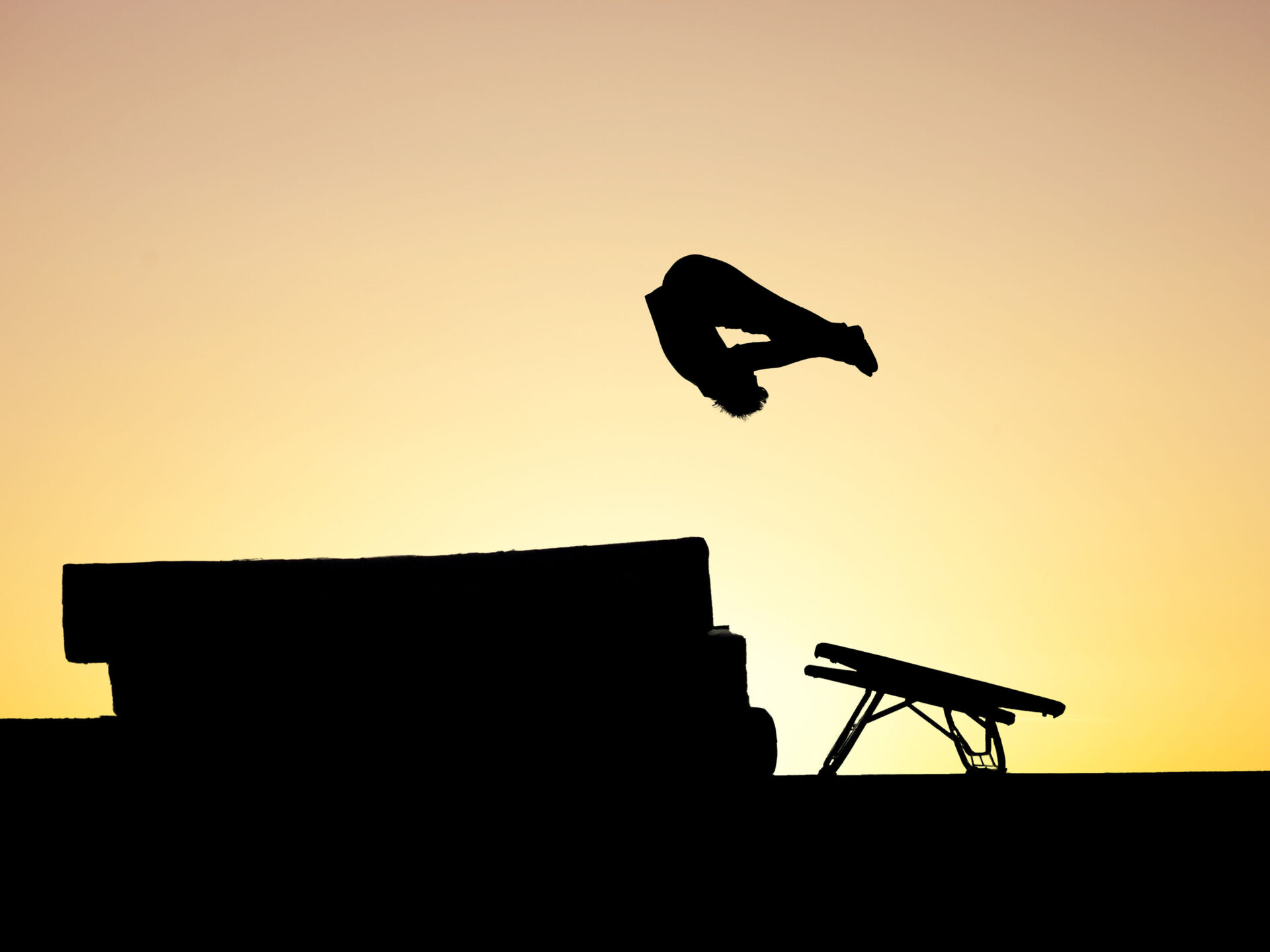 Illustrasjon trampoline trampett trening